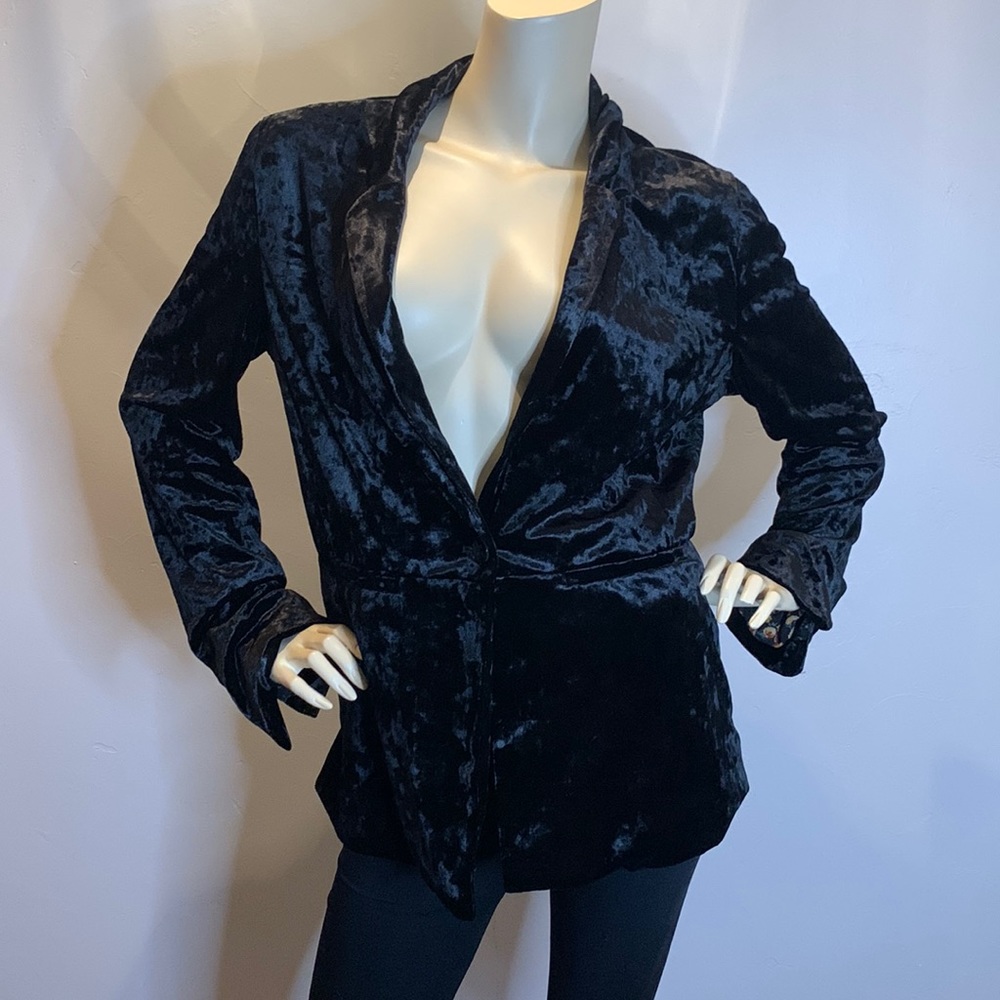 NWT - Sanctuary black velvet blazer - L